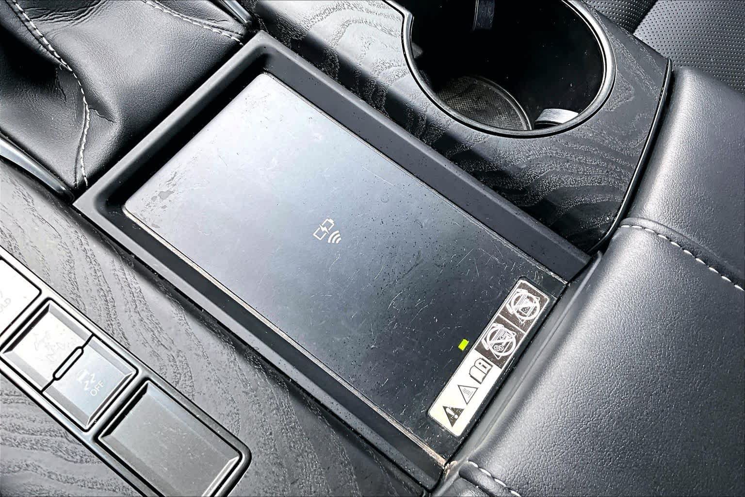 Used 2023 Lexus LX 600 4WD w/ Interior Upgrade Package image 32
