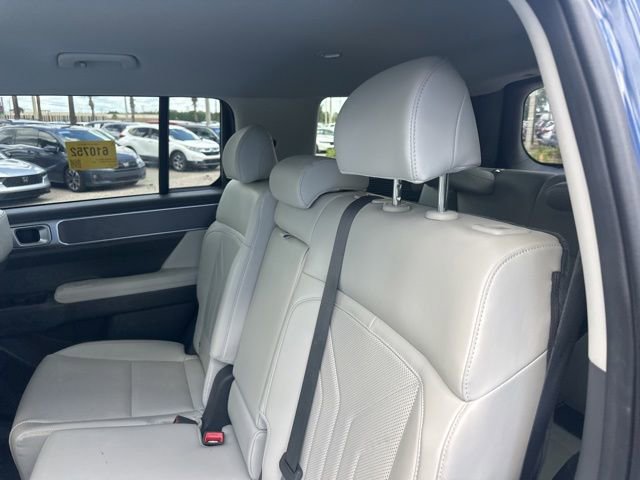 Used 2025 Hyundai Santa Fe SEL FWD image 35