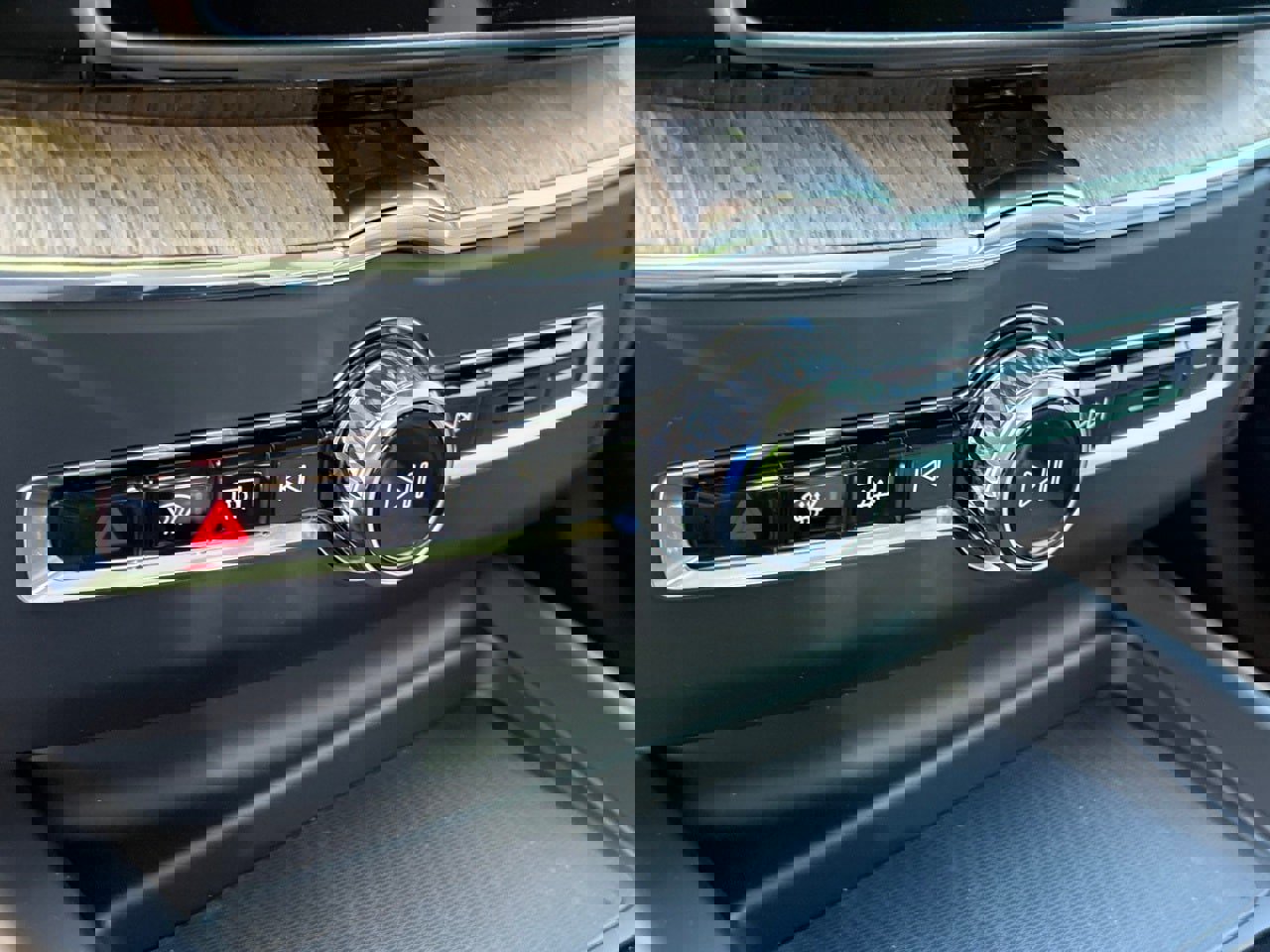 New 2026 Volvo XC60 B5 Plus w/ Protection Package Premier image 14