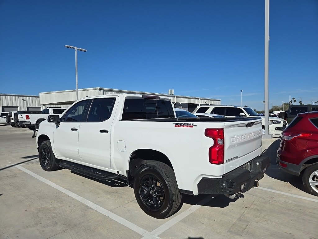Used 2020 Chevrolet Silverado 1500 LT Trail Boss image 2