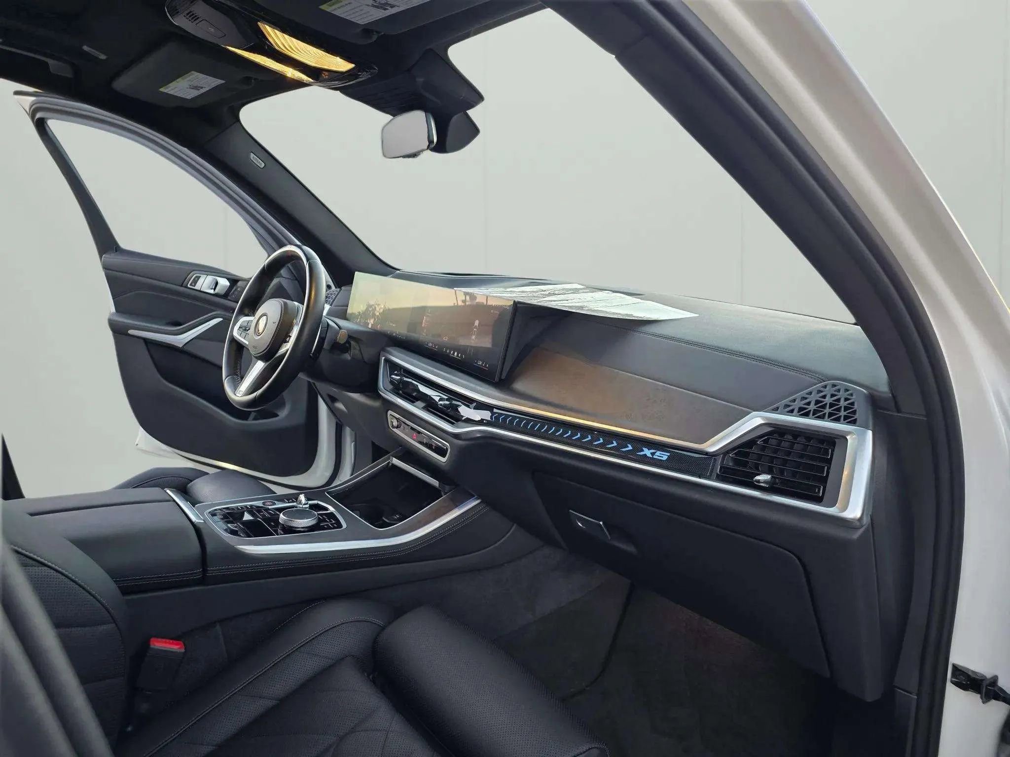 Used 2024 BMW X5 sDrive40i w/ M Sport Package image 62