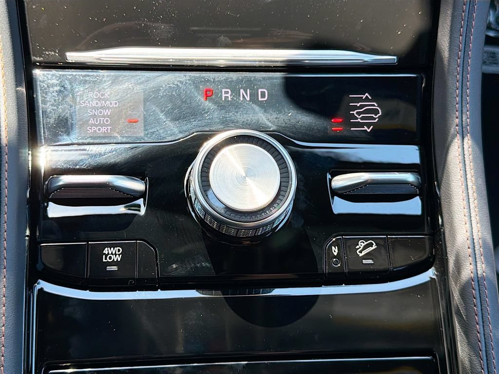 New 2026 Jeep Grand Cherokee L Summit AWD/4WD image 32