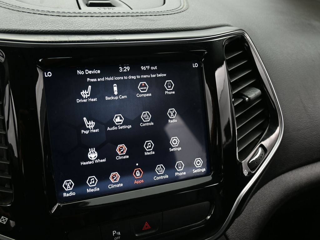 Used 2019 Jeep Cherokee Limited FWD image 19