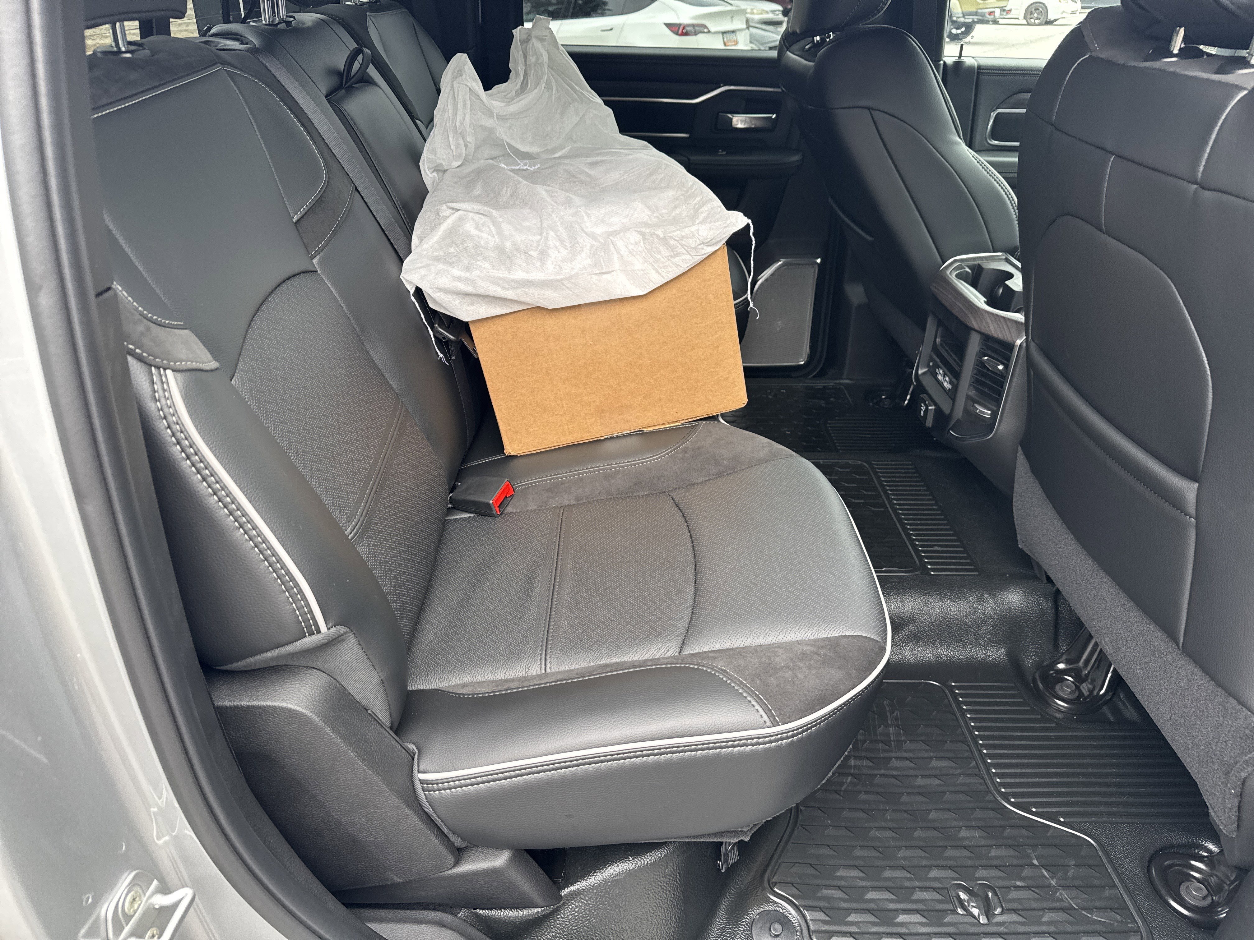 New 2026 RAM 5500 4x4 Crew Cab w/ Laramie Trim Package image 19