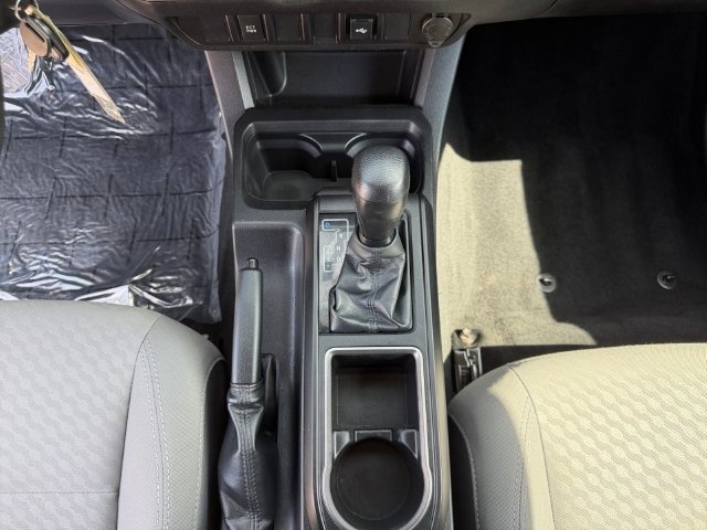 Used 2022 Toyota Tacoma SR RWD image 12