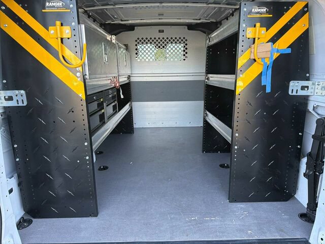Used 2023 Mercedes-Benz Metris image 17