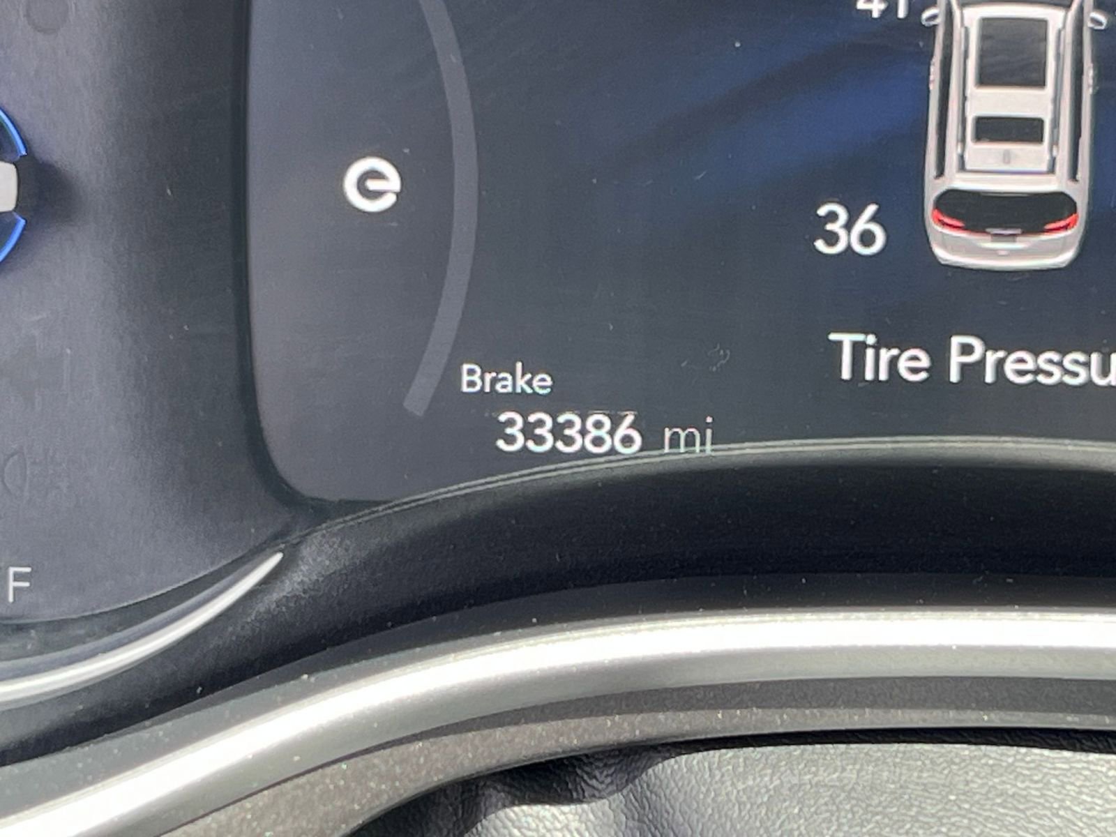 Used 2023 Chrysler Pacifica Touring-L image 47