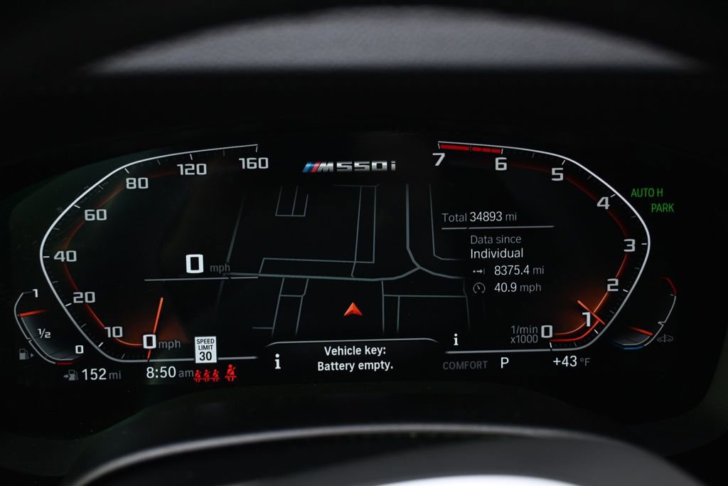 Used 2022 BMW M550i xDrive w/ Dynamic Handling Package image 24