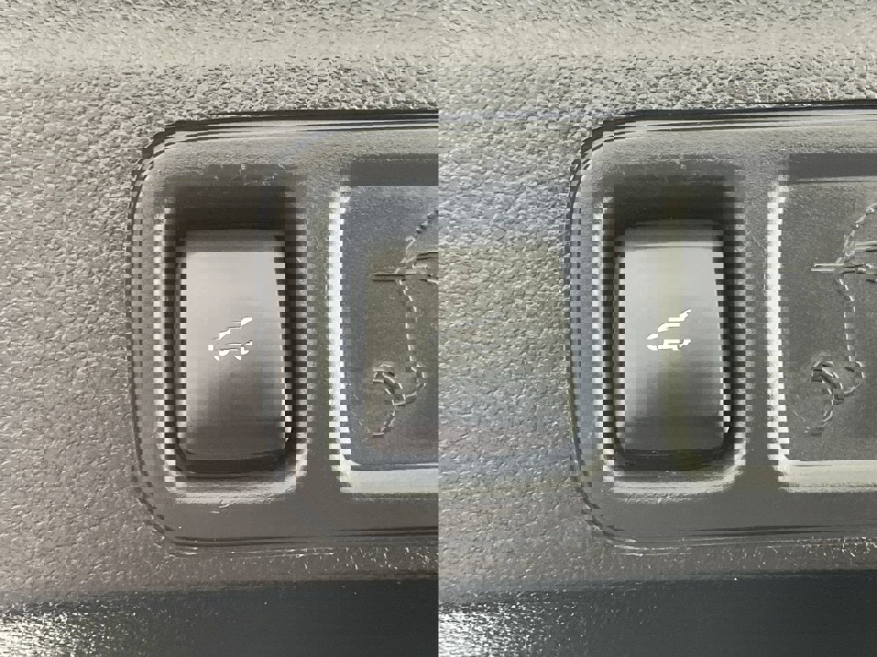 Certified 2024 Ford Expedition Limited image 37