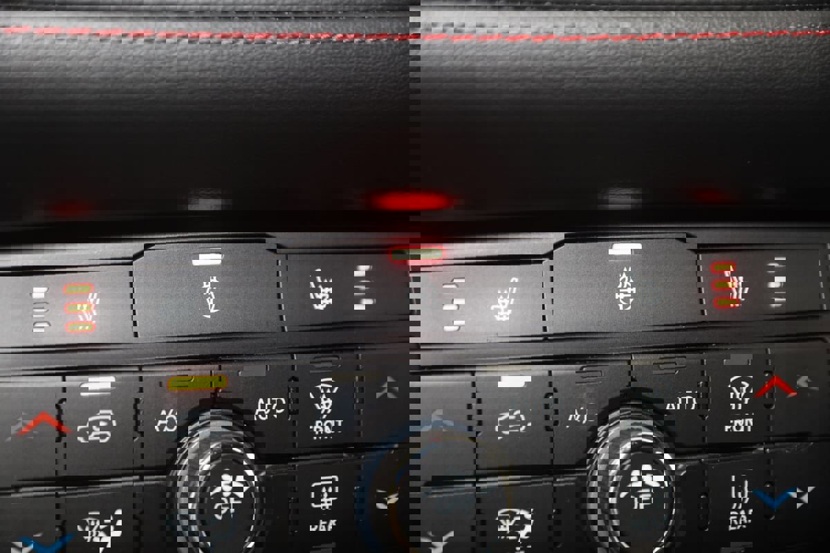 Used 2025 Dodge Durango GT w/ Trailer Tow Group IV image 8