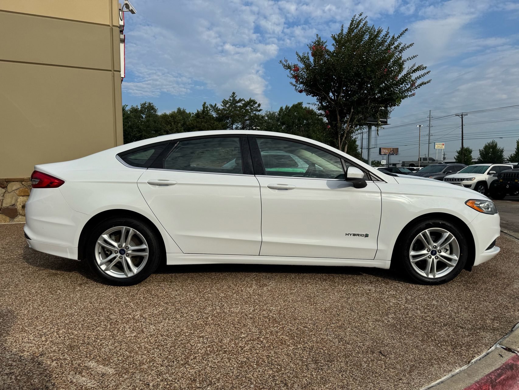 Used 2018 Ford Fusion S FWD image 10