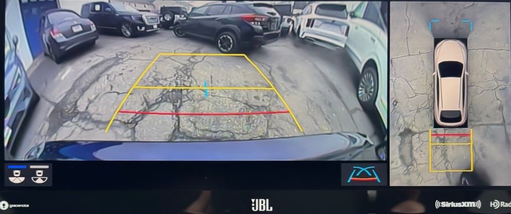 Used 2022 Toyota Venza Limited image 21