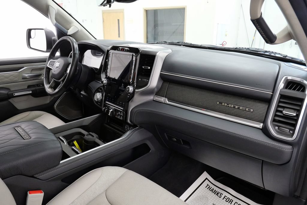 Used 2024 RAM 1500 Limited AWD/4WD image 17