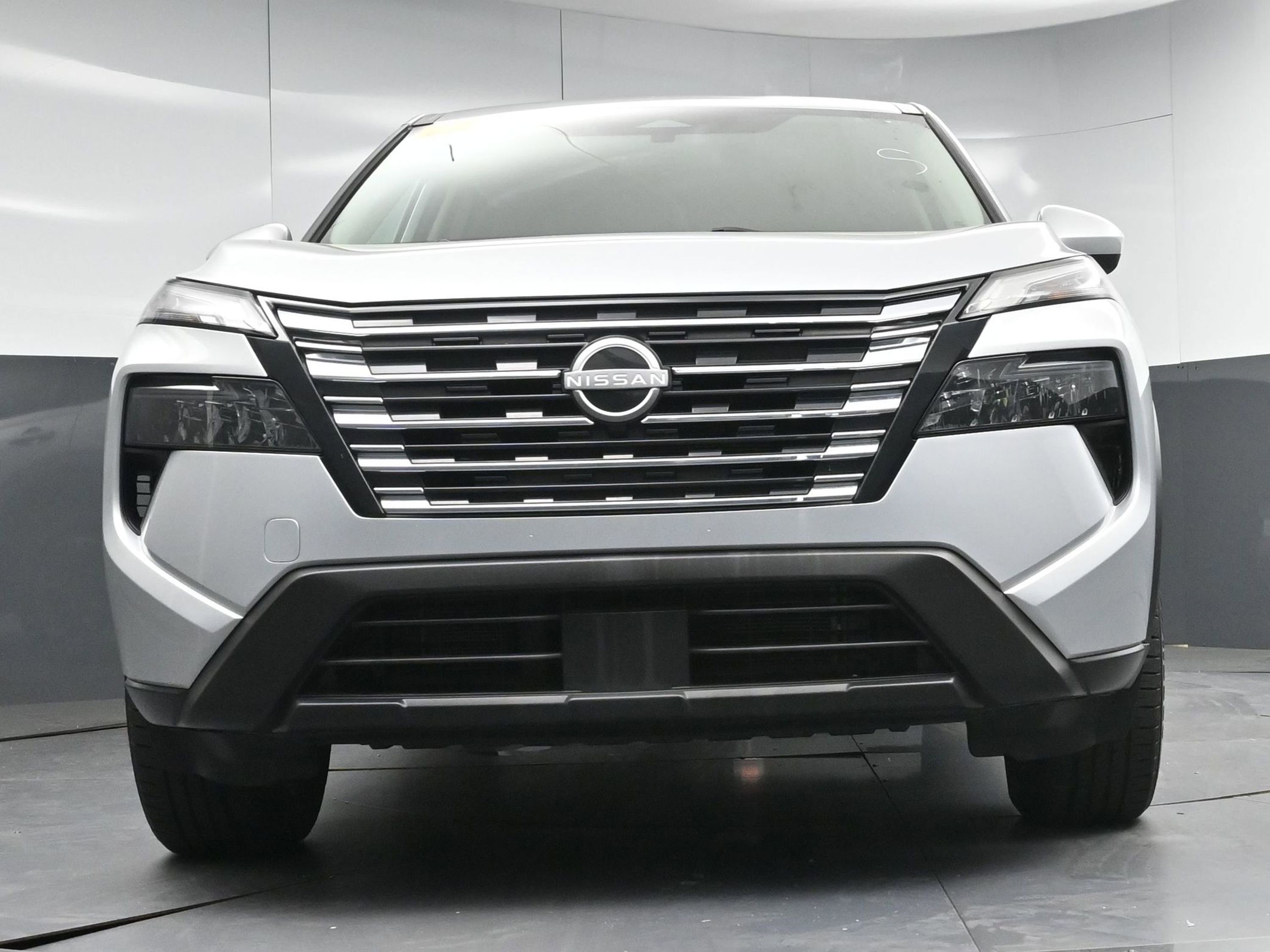 Used 2024 Nissan Rogue SV image 23