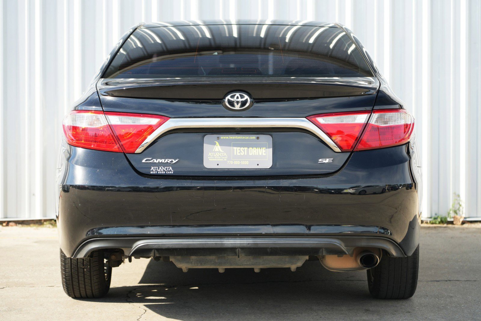 Used 2016 Toyota Camry SE image 9