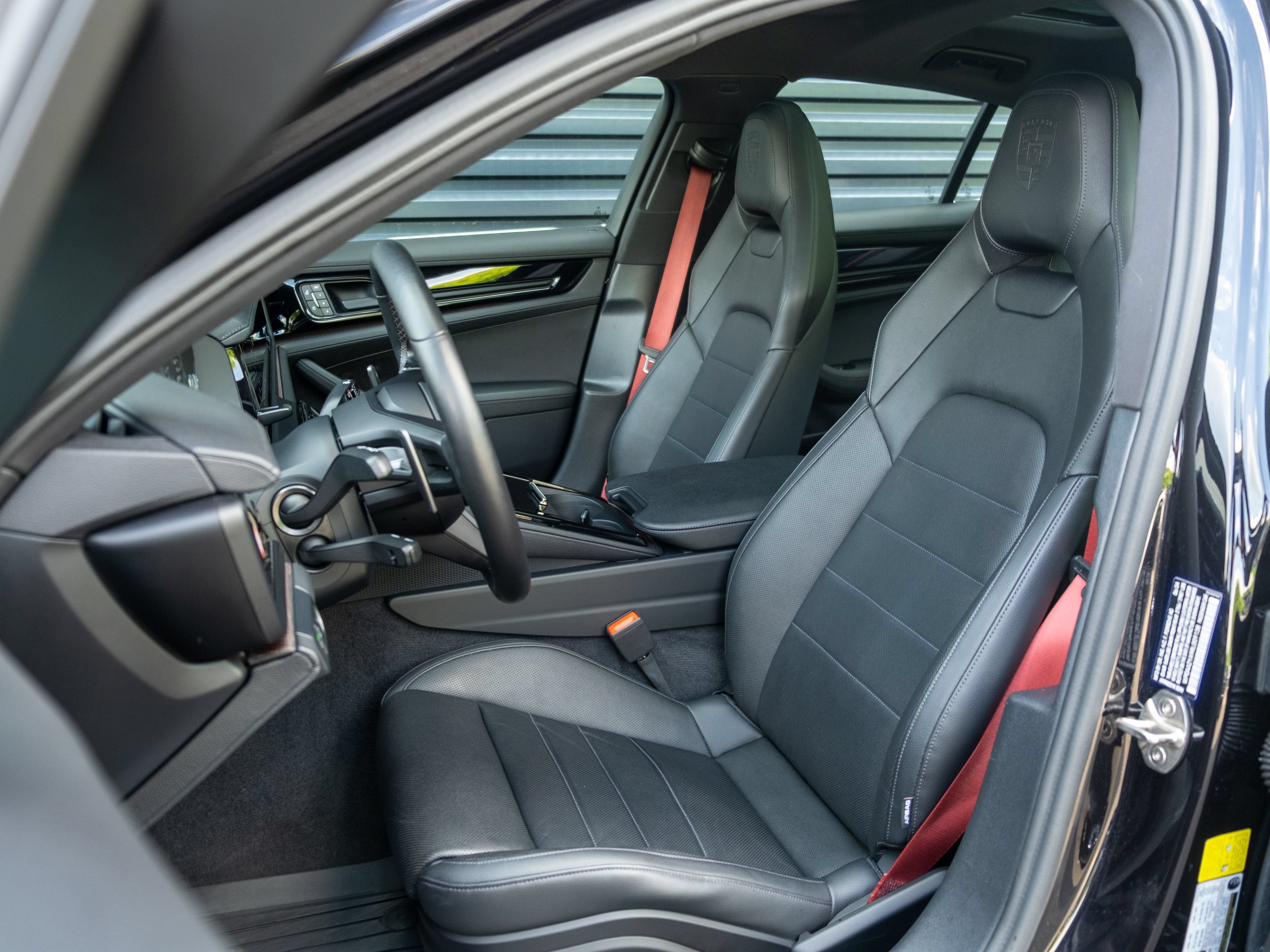 Certified 2024 Porsche Panamera 4 AWD/4WD image 5