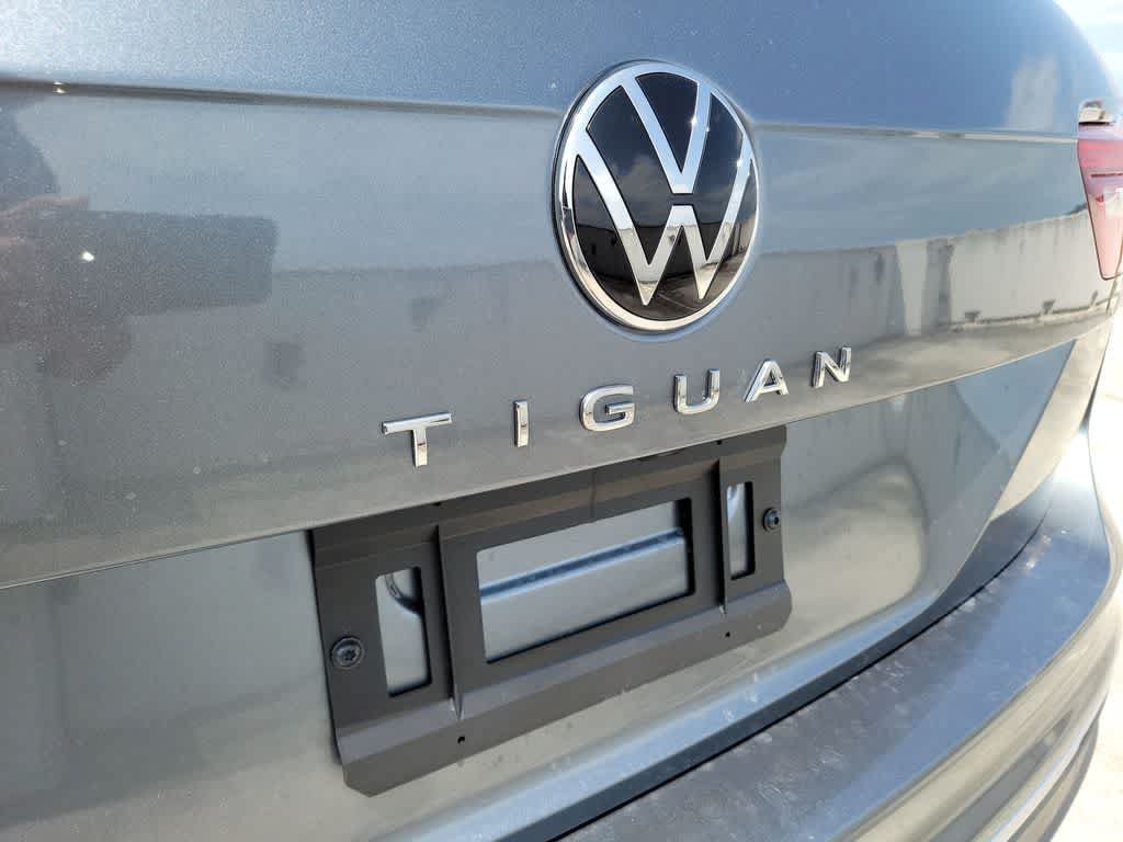 Used 2023 Volkswagen Tiguan SE FWD image 14