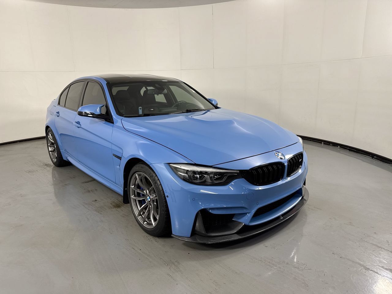 Used 2018 BMW M3 RWD image 5