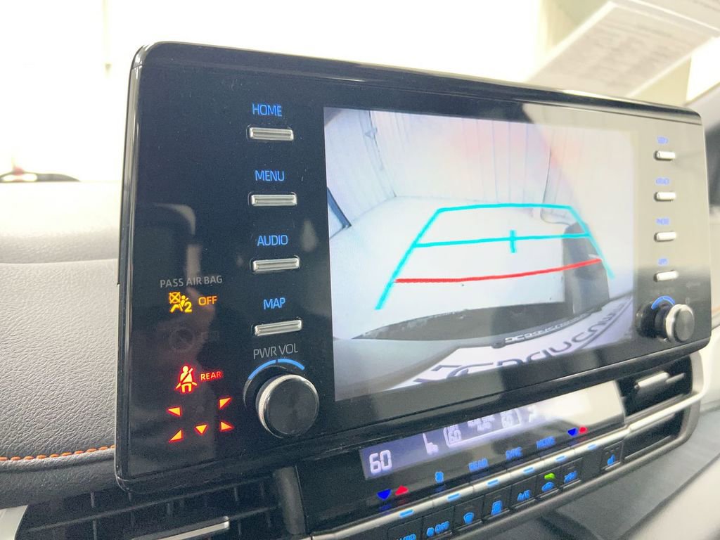 Used 2022 Toyota Sienna XSE image 16