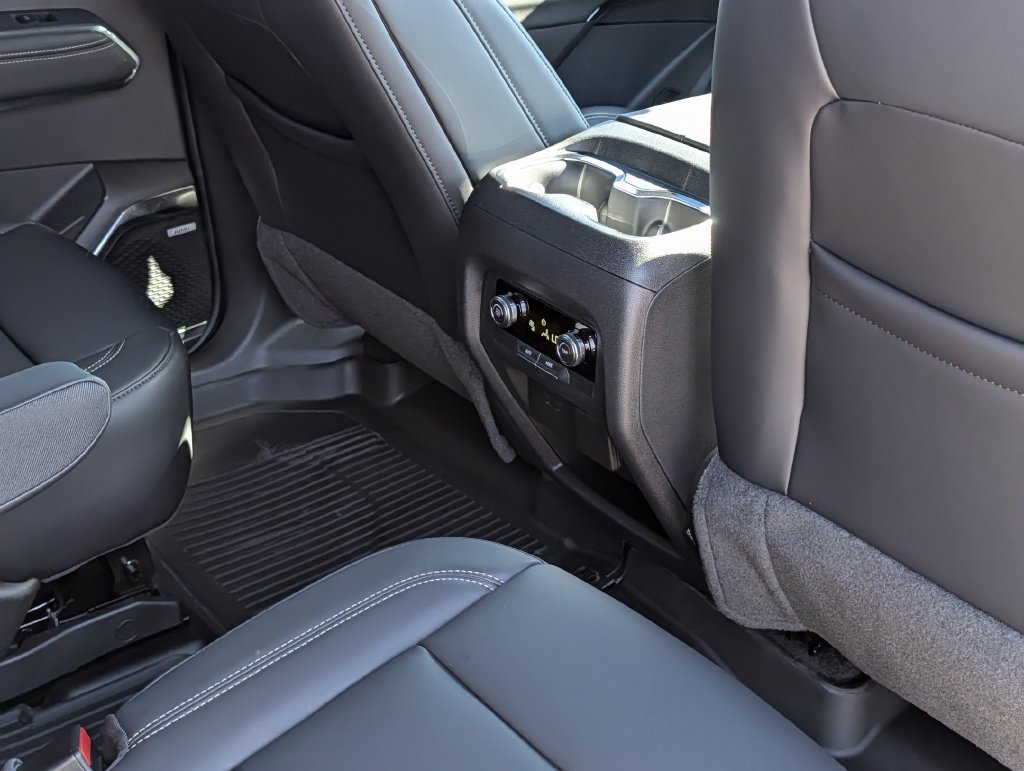 New 2027 GMC Acadia Elevation w/ Elevation Premium Package FWD image 30
