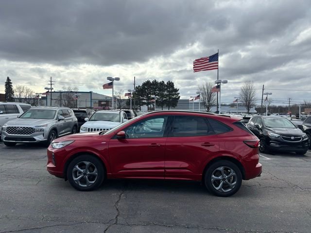 Used 2023 Ford Escape ST-Line Select image 8