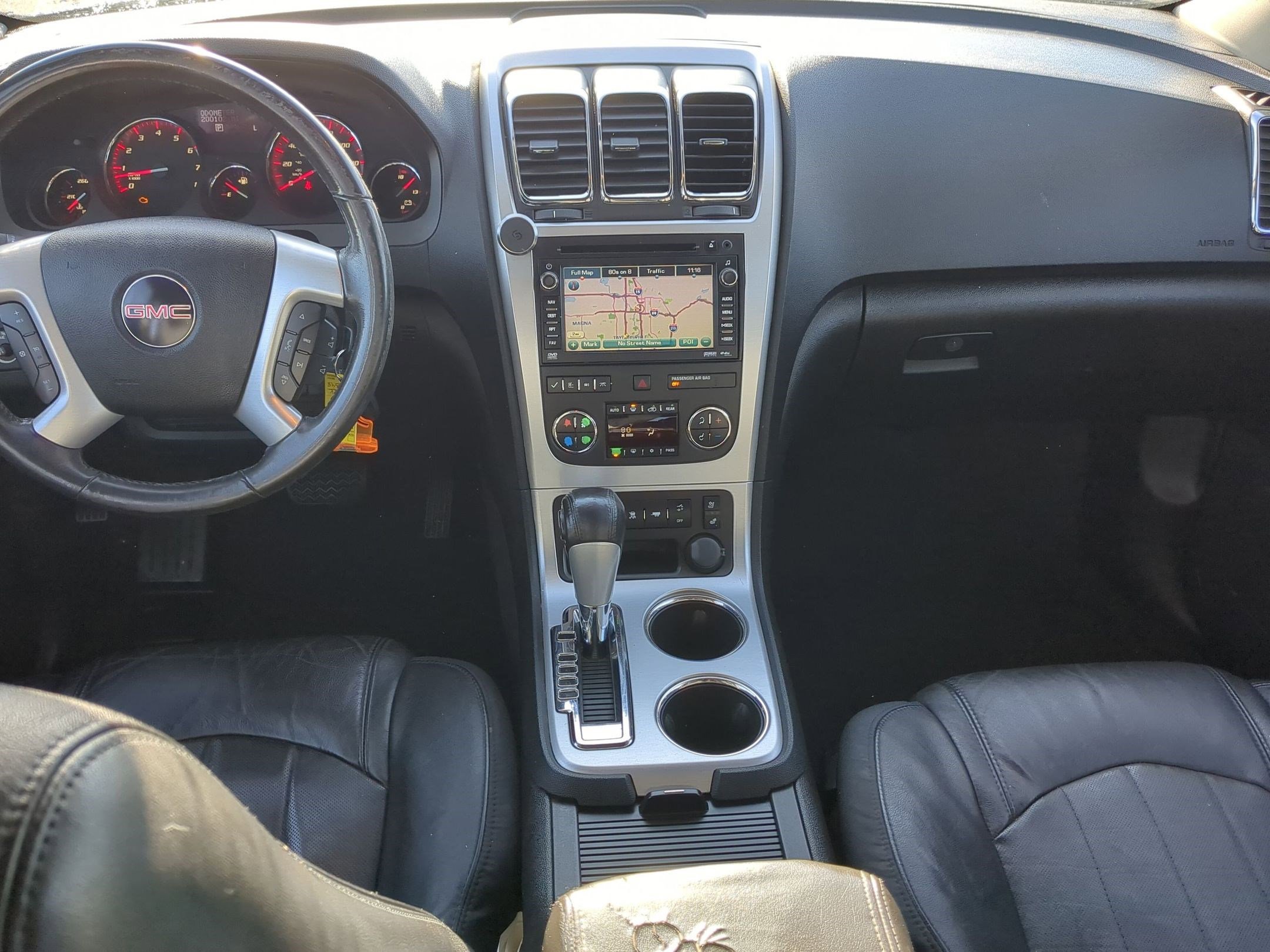 Used 2011 GMC Acadia SLT image 17