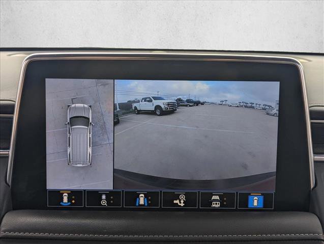 Used 2021 GMC Yukon SLT w/ Rear Media and Nav Package image 12