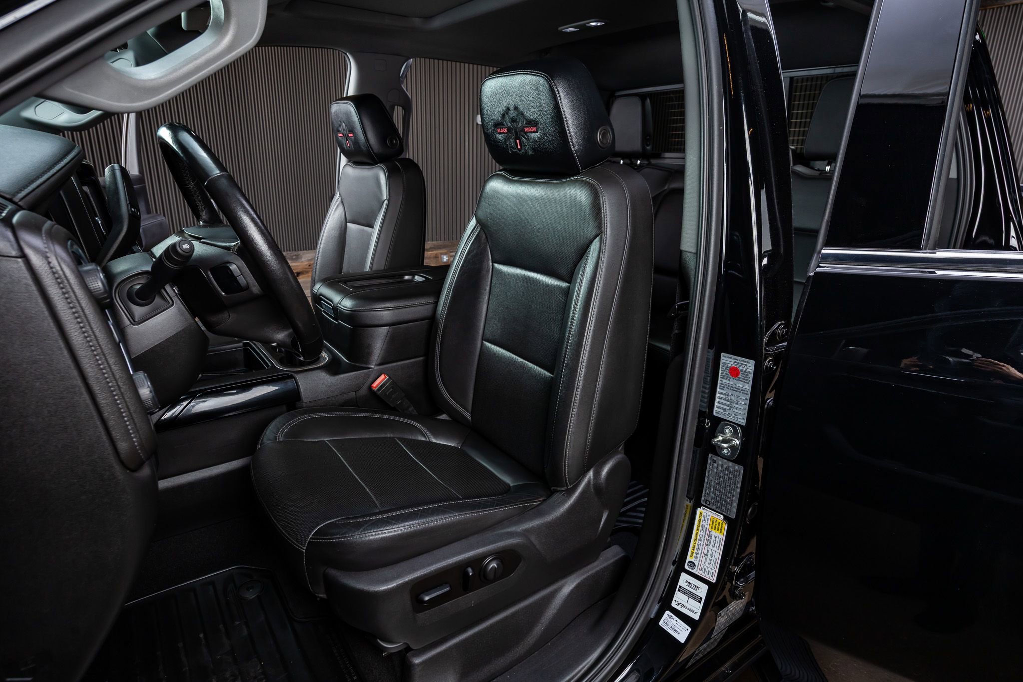 Used 2020 Chevrolet Silverado 2500 LTZ w/ LTZ Premium Package image 26