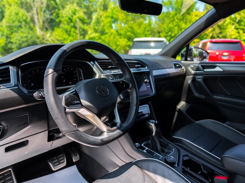 Used 2022 Volkswagen Tiguan SEL R-Line AWD/4WD image 21