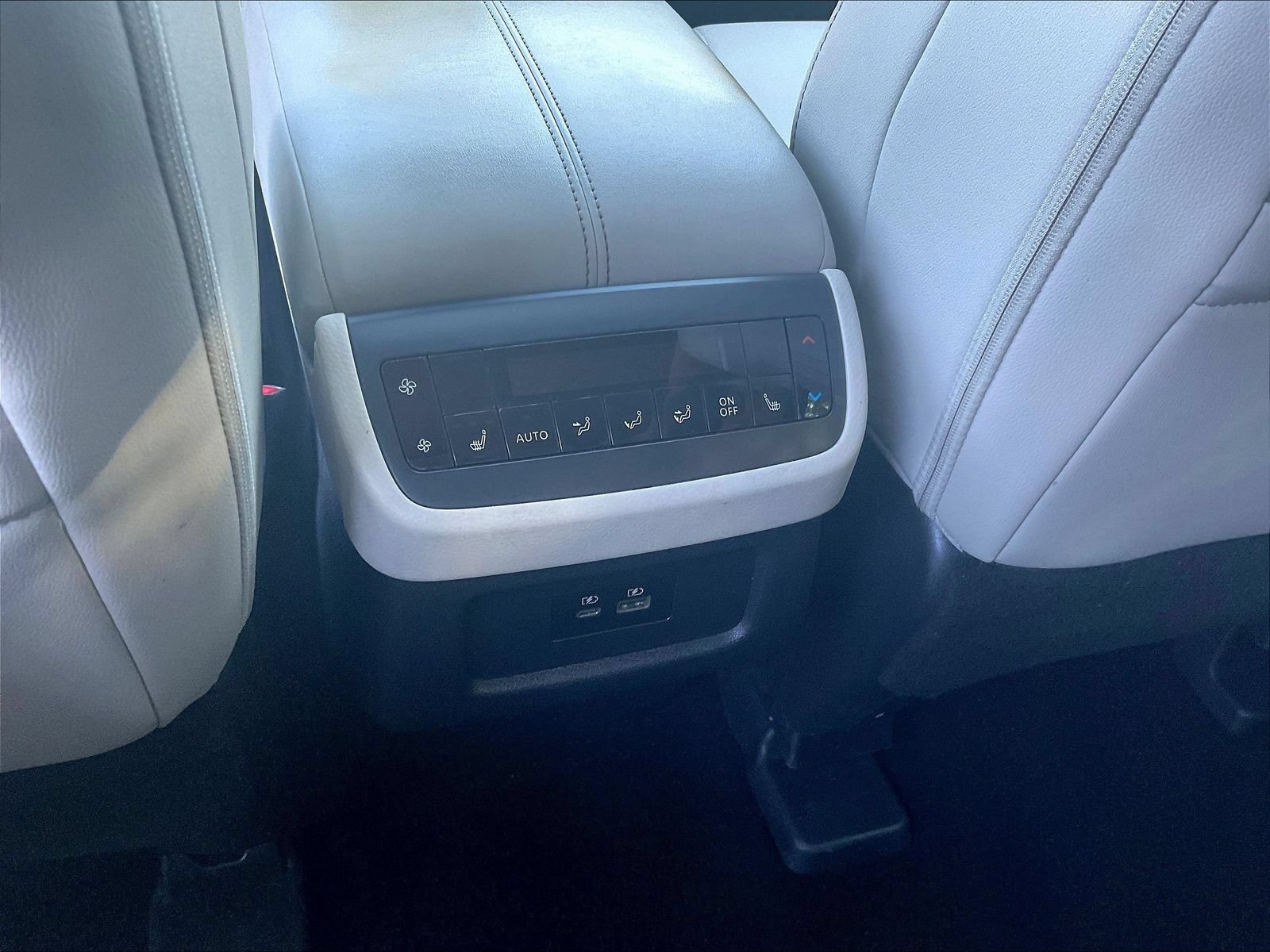 Certified 2023 Nissan Pathfinder SL w/ SL Premium Package AWD/4WD image 11