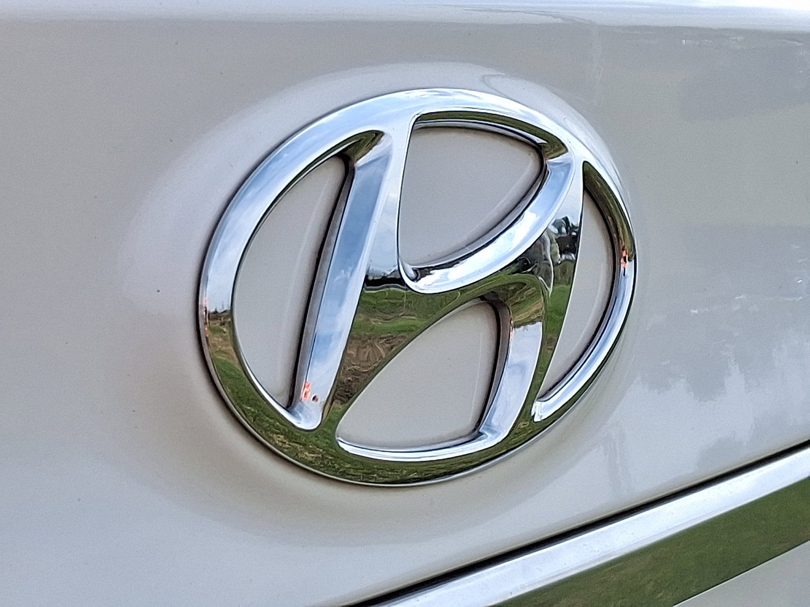 Used 2019 Hyundai Santa Fe SEL AWD/4WD image 28
