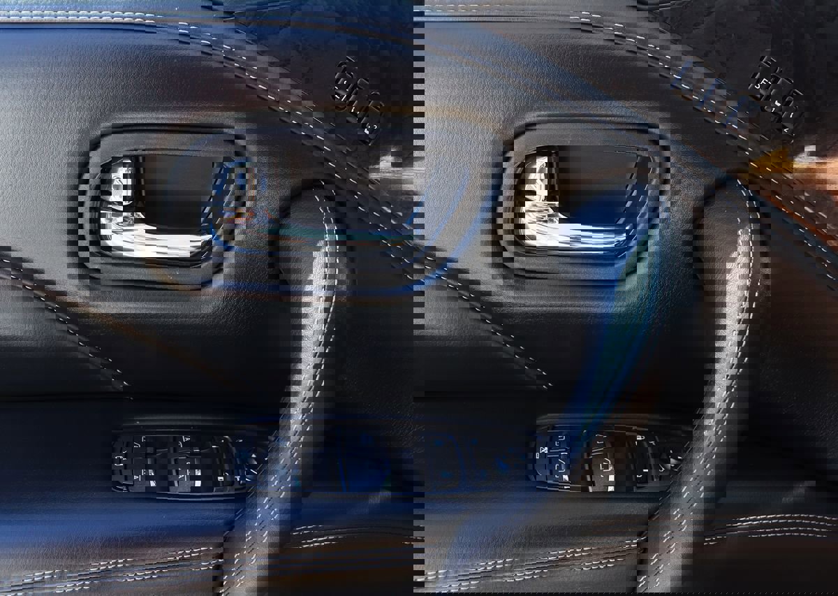 Used 2022 INFINITI QX80 Luxe w/ All-Season Package image 45