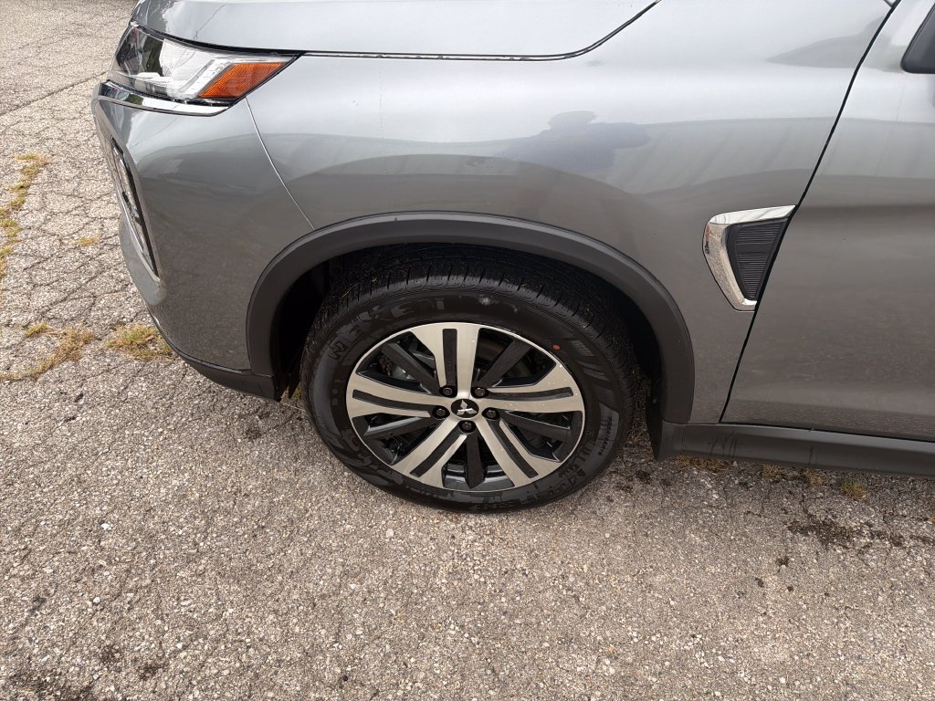 New 2027 Mitsubishi Outlander Sport SE AWD/4WD image 10