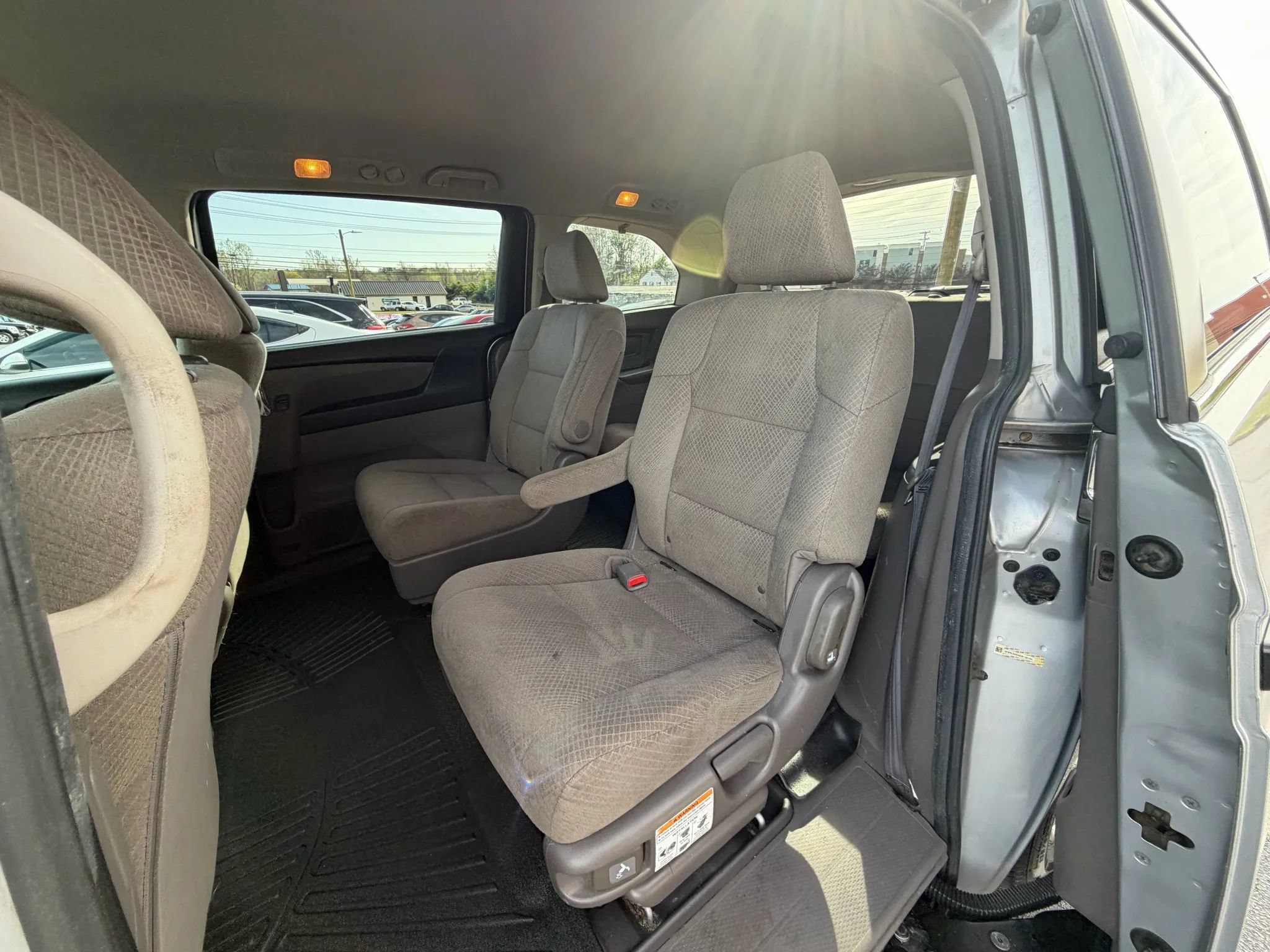 Used 2014 Honda Odyssey LX image 12