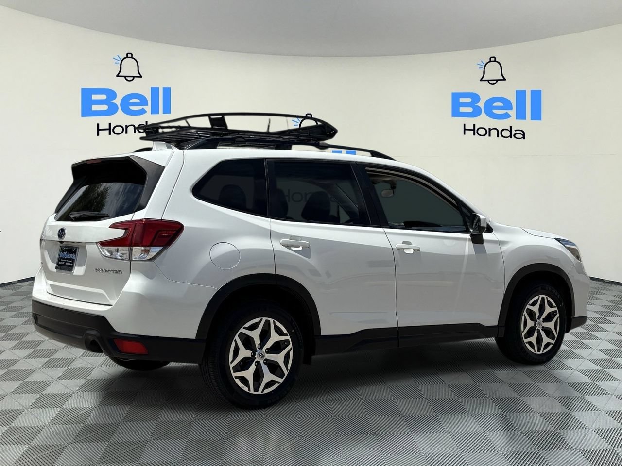 Used 2021 Subaru Forester Premium AWD/4WD image 4