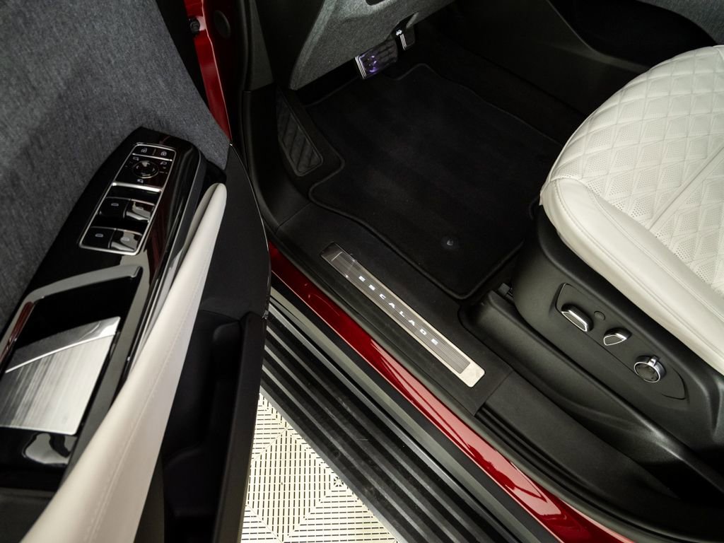 Used 2026 Cadillac Escalade V image 8