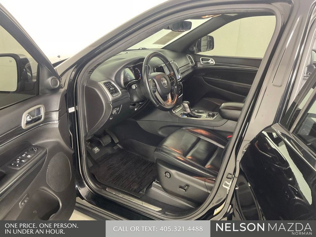 Used 2019 Jeep Grand Cherokee Limited AWD/4WD image 12