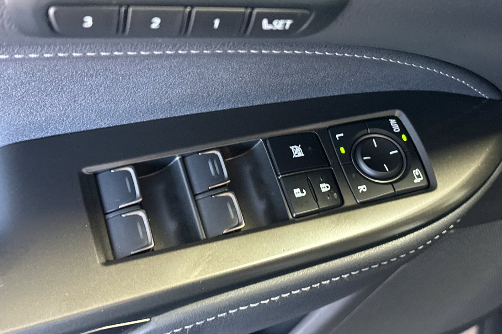 Used 2024 Lexus NX 350 AWD w/ Vision Package image 13