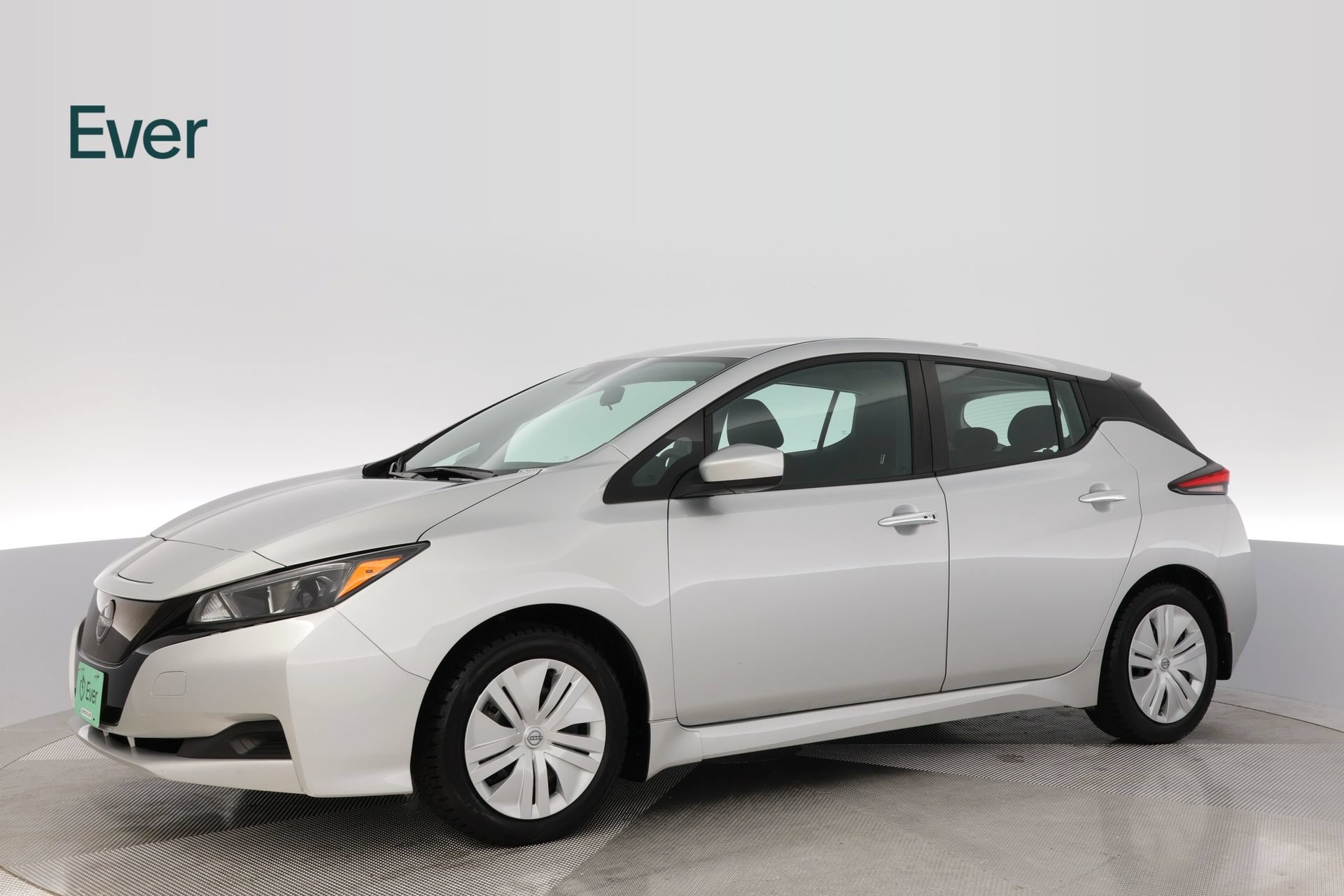 Used 2025 Nissan Leaf S FWD image 18
