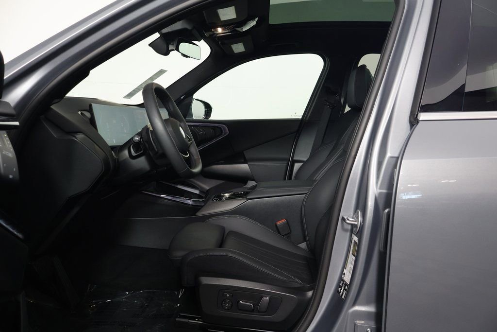 Used 2025 BMW X3 xDrive30i w/ Convenience Package image 10