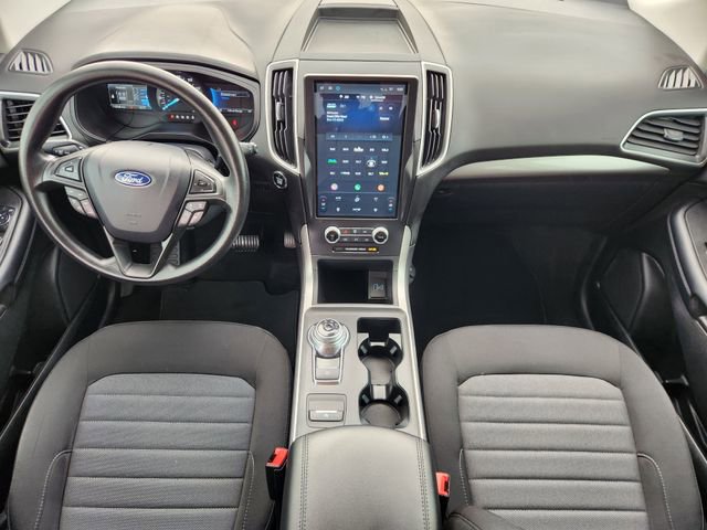Used 2024 Ford Edge SE w/ Black Appearance Package image 25