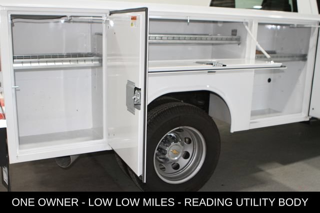 Used 2025 Chevrolet Silverado 3500 W/T AWD/4WD image 40