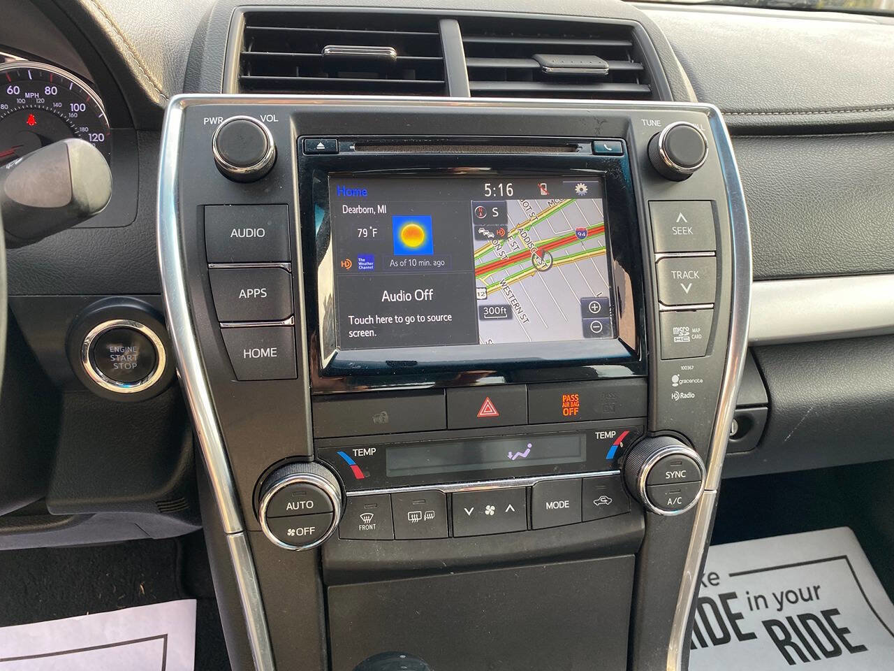 Used 2015 Toyota Camry XSE image 37