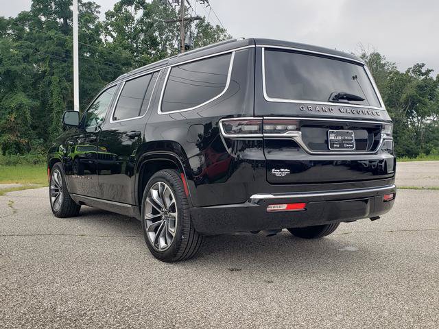 Used 2024 Jeep Grand Wagoneer Series III w/ Rear Seat Video Group 1 AWD/4WD image 5