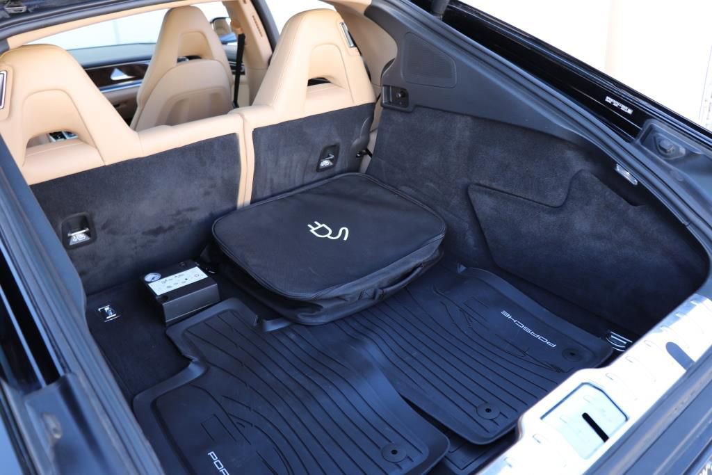 Used 2018 Porsche Panamera 4 image 20