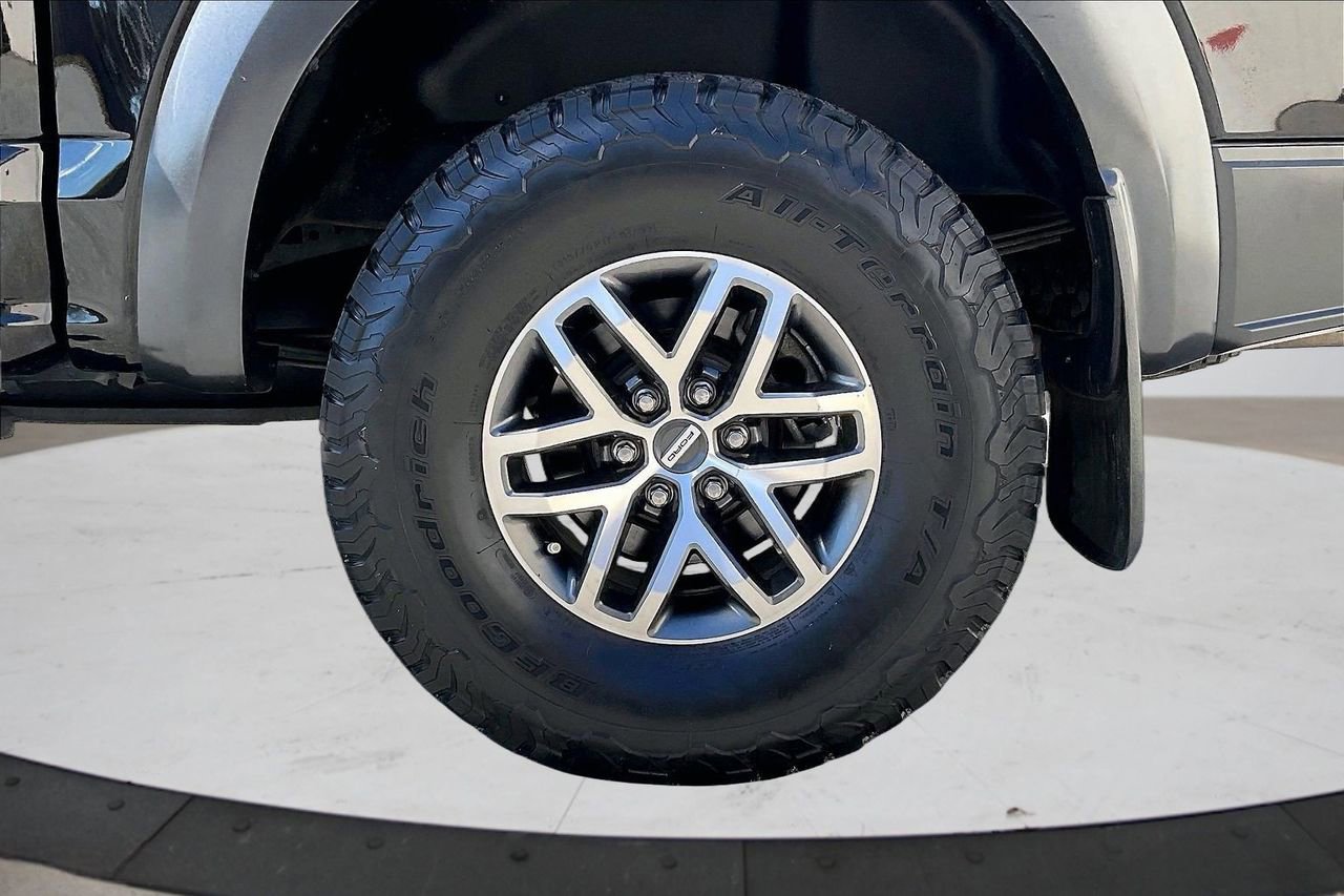 Used 2018 Ford F150 Raptor w/ Equipment Group 802A Luxury image 38