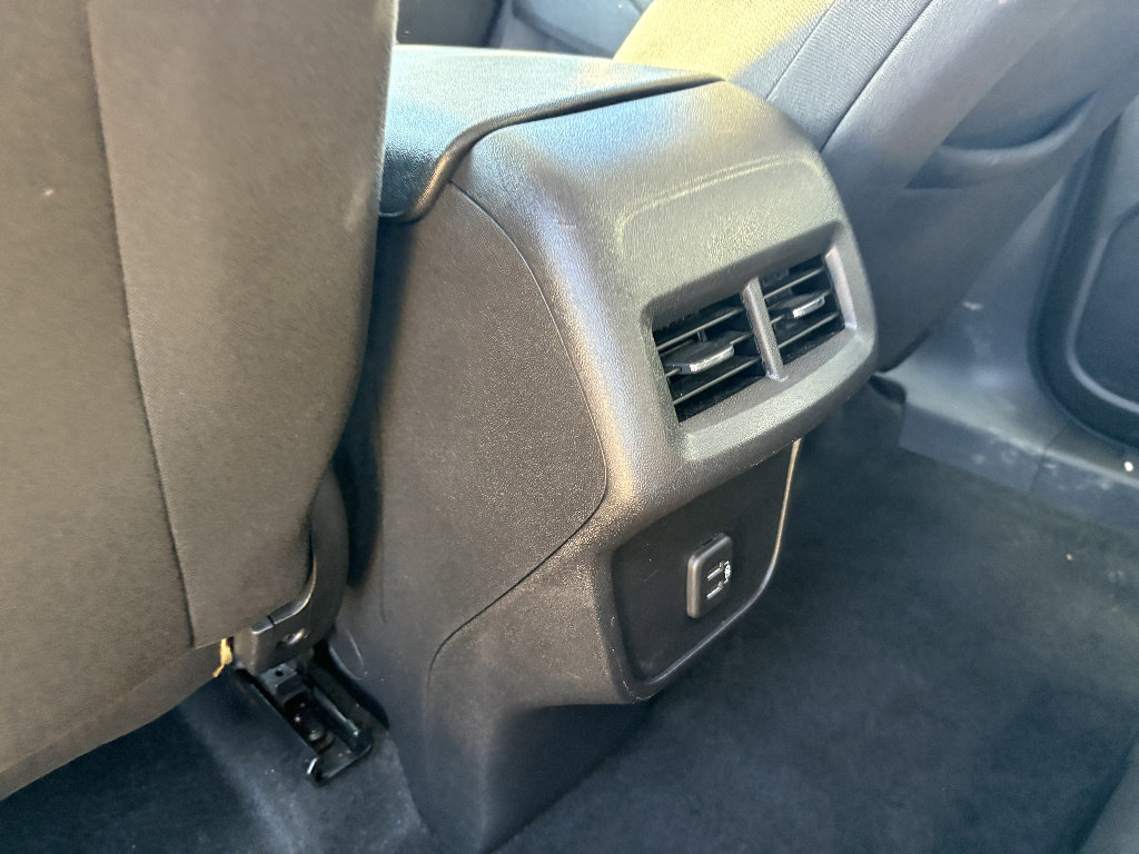 Used 2024 Chevrolet Equinox LT AWD/4WD image 18