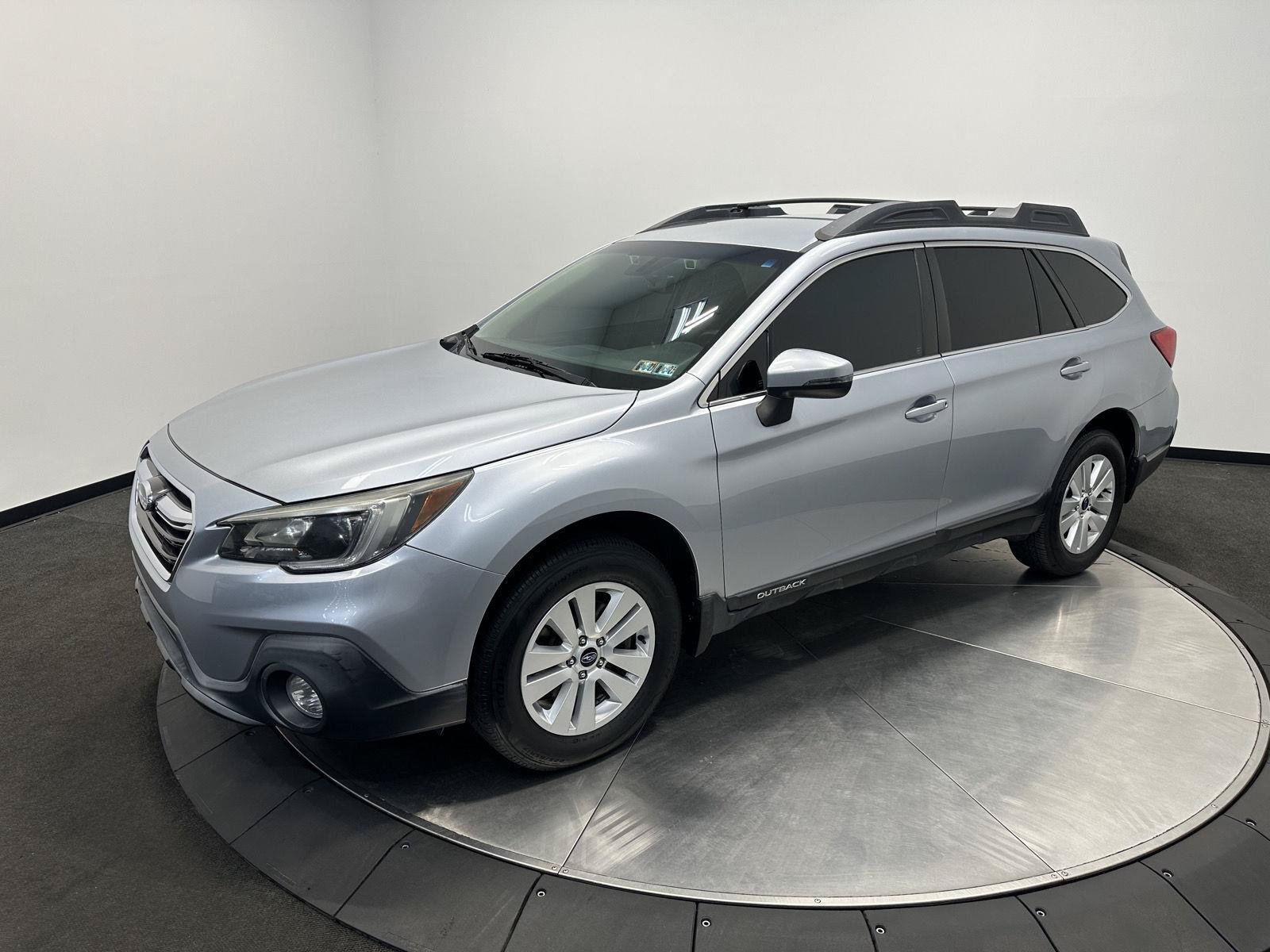 Used 2019 Subaru Outback 2.5i Premium w/ Popular Package #2 AWD/4WD image 4