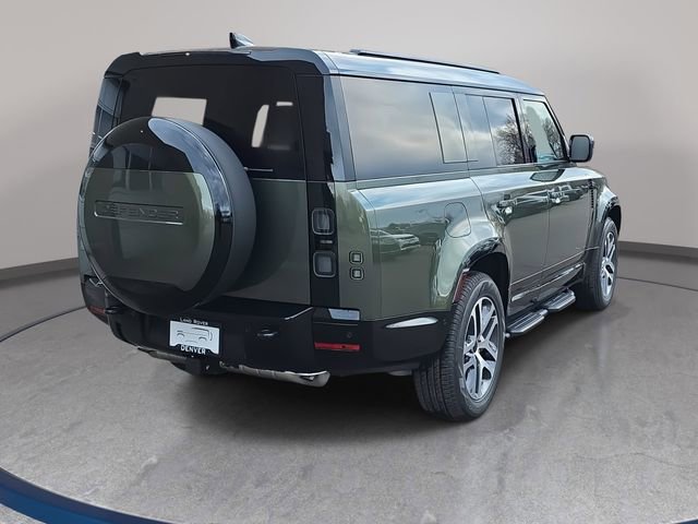 New 2026 Land Rover Defender 130 X-Dynamic SE image 5