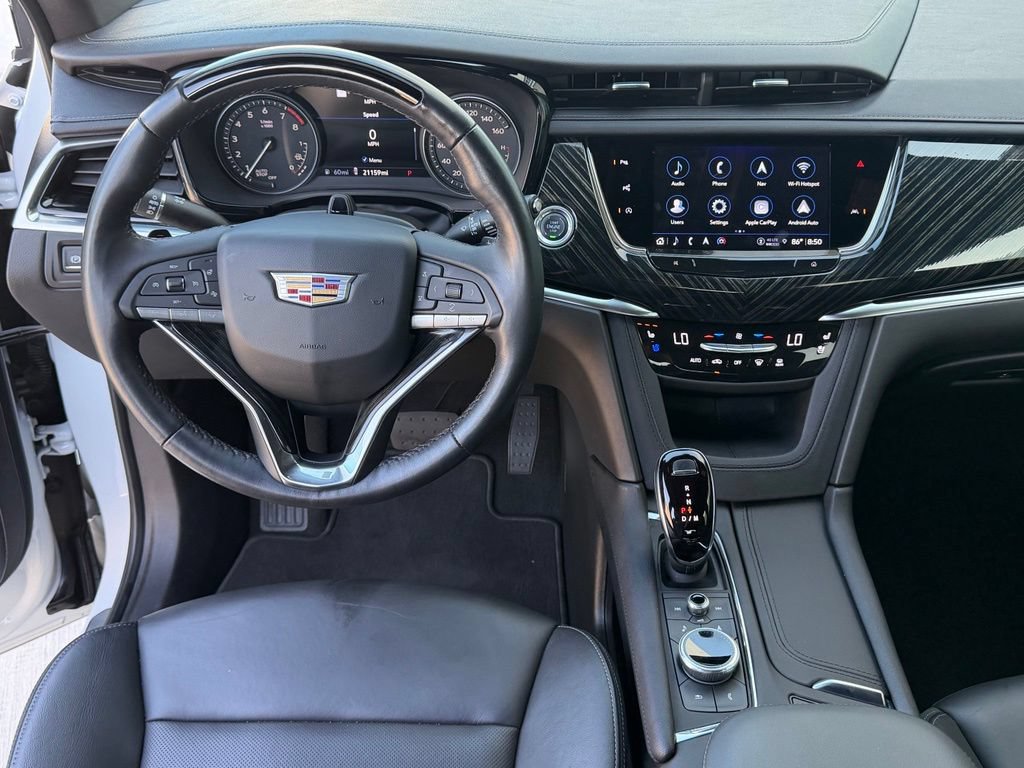 Used 2025 Cadillac XT6 Premium Luxury w/ Technology Package FWD image 20